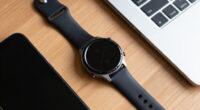 Una GPS Smart Watch – Repairable, USB-C Charging, Developer-friendly